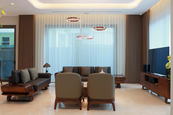 Urban Vertical Farming: A Revolutionary Solution for Sustainable Food Production and Lowering Our Carbon Footprint